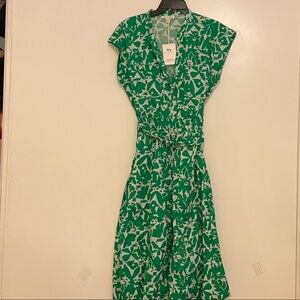 Chic Green Patterned Midi Dress
